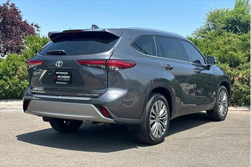 2020 Toyota Highlander Platinum