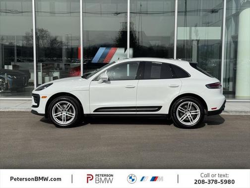 2024 Porsche Macan Base