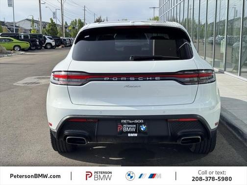 2024 Porsche Macan Base