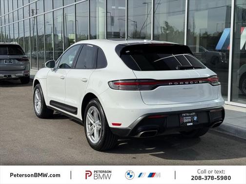 2024 Porsche Macan Base
