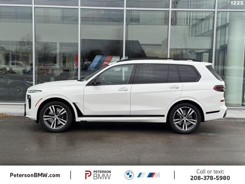 2025 BMW X7 M60i