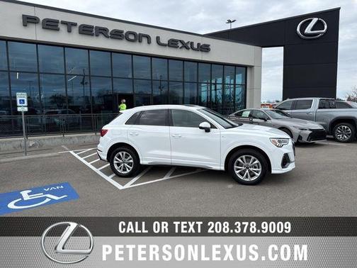 2025 Audi Q3 Premium 45 TFSI S line quattro Tiptronic