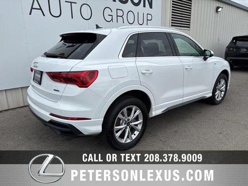 2025 Audi Q3 Premium 45 TFSI S line quattro Tiptronic