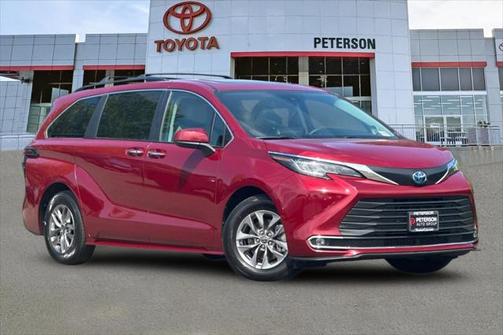 2023 Toyota Sienna XLE 7 Passenger