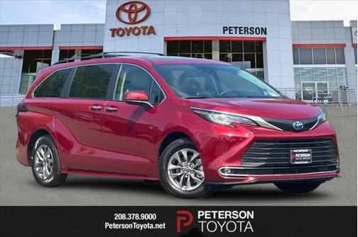 2023 Toyota Sienna XLE 7 Passenger