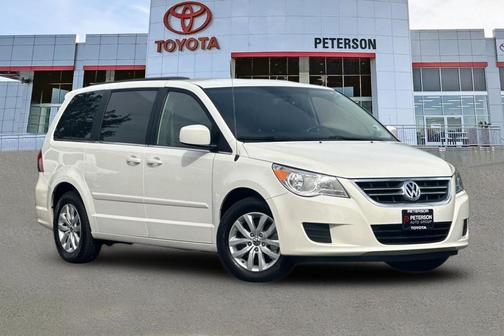 2012 Volkswagen Routan SE