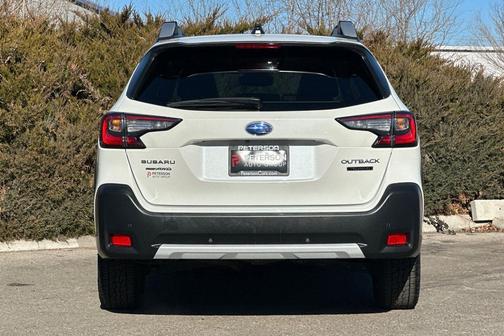 2023 Subaru Outback Touring