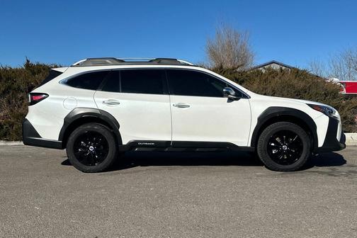 2023 Subaru Outback Touring