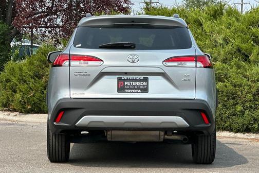 2024 Toyota Corolla Cross LE