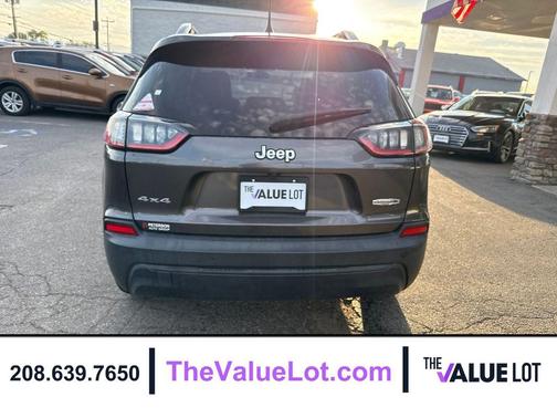 Granite Crystal Metallic Clearcoat 2020 Jeep Cherokee Latitude Plus