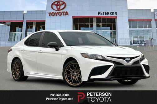 2024 Toyota Camry Hybrid SE