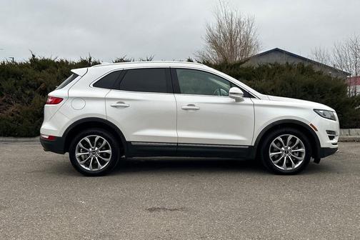 2019 Lincoln MKC Select