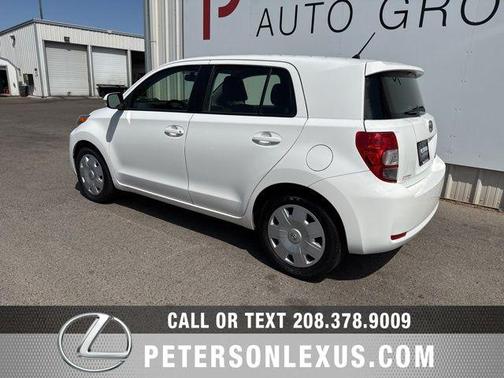 Super White 2014 Scion xD Base
