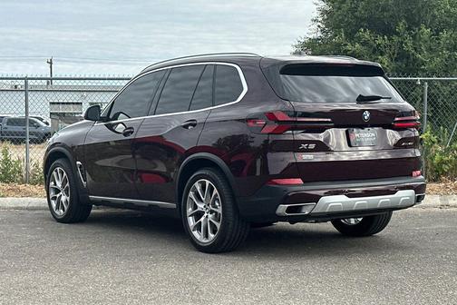 Ametrin Metallic 2025 BMW X5 xDrive40i