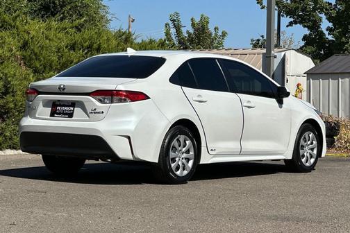 2024 Toyota Corolla Hybrid LE