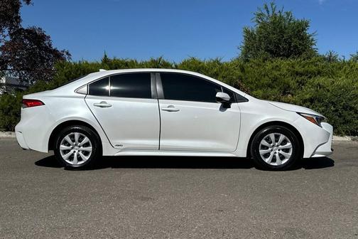 2024 Toyota Corolla Hybrid LE
