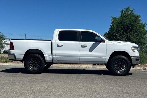 Bright White Clearcoat 2024 RAM 1500 Laramie