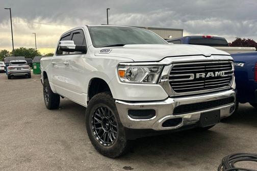 Bright White Clearcoat 2024 RAM 1500 Laramie