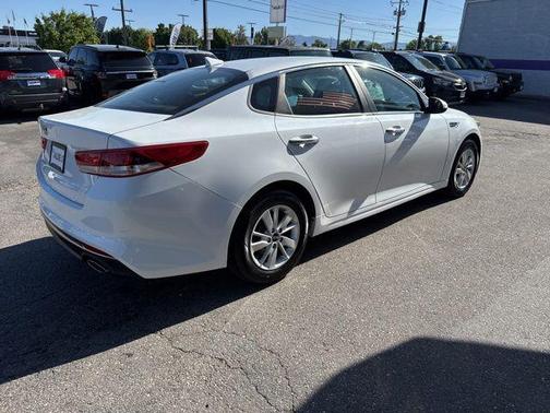Snow White Pearl 2016 Kia Optima LX