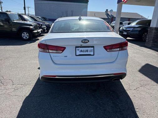 Snow White Pearl 2016 Kia Optima LX