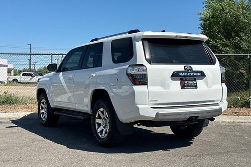 Super White 2016 Toyota 4Runner Trail Premium