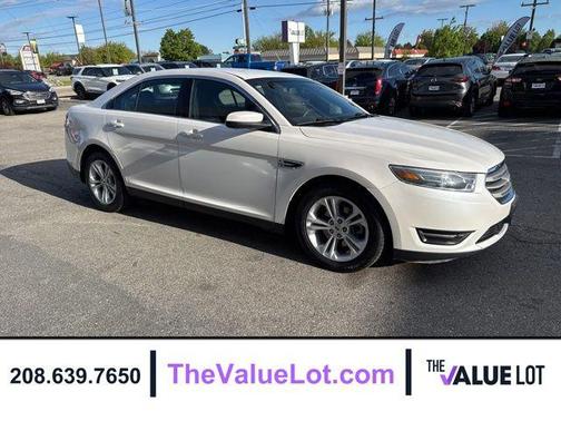White Platinum Clearcoat Metallic 2015 Ford Taurus SEL