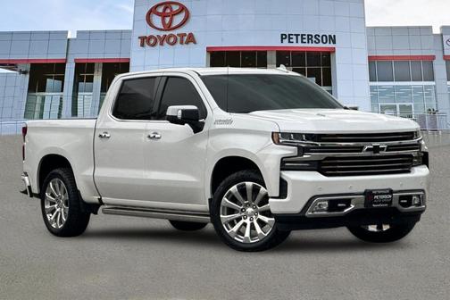 Iridescent Pearl Tricoat 2019 Chevrolet Silverado 1500 High Country