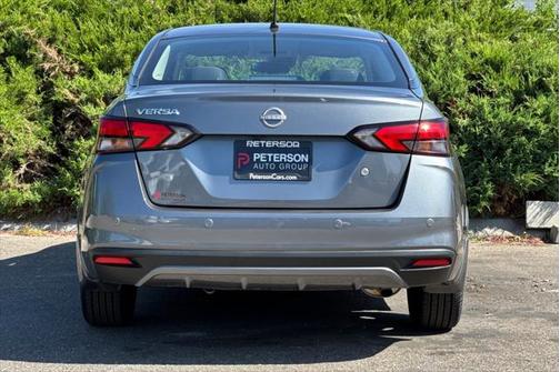 2023 Nissan Versa 1.6 S