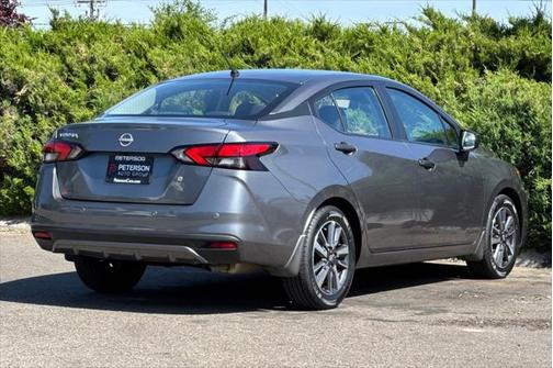 2023 Nissan Versa 1.6 S