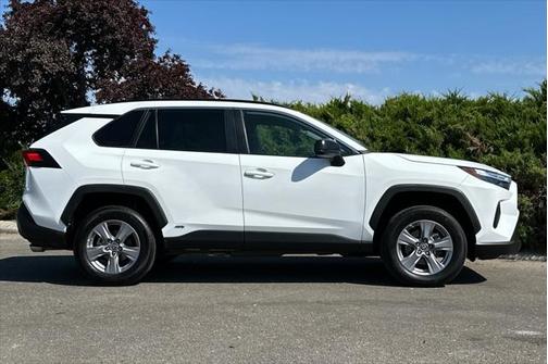 2023 Toyota RAV4 Hybrid LE