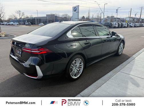 2025 BMW 530 xDrive