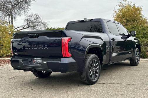 2023 Toyota Tundra Hybrid Platinum