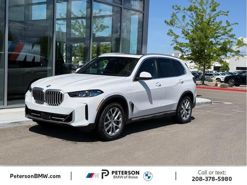 Alpine White 2026 BMW X5 PHEV xDrive50e