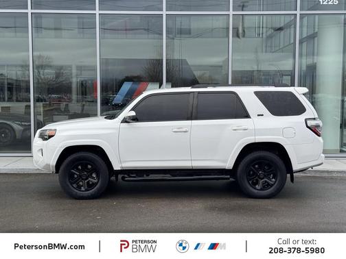 2022 Toyota 4Runner SR5