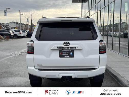 2022 Toyota 4Runner SR5