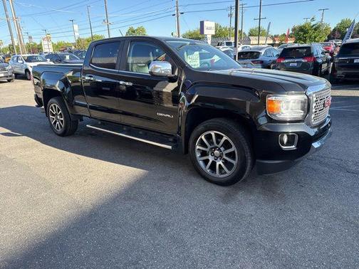 Onyx Black 2019 GMC Canyon Denali