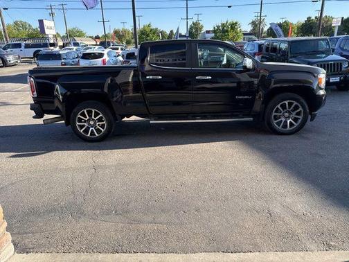 Onyx Black 2019 GMC Canyon Denali