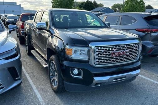Onyx Black 2019 GMC Canyon Denali