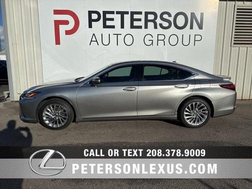 2019 Lexus ES 300h Luxury