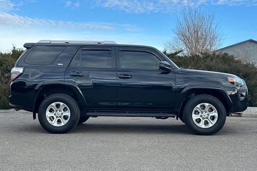 2017 Toyota 4Runner SR5 Premium