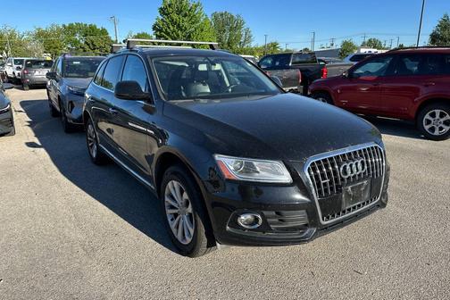 Brilliant Black 2016 Audi Q5 2.0T Premium
