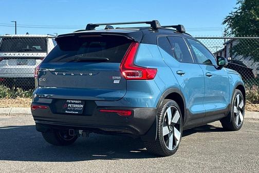 Fjord Blue Metallic 2023 Volvo XC40 Recharge Pure Electric Twin Ultimate
