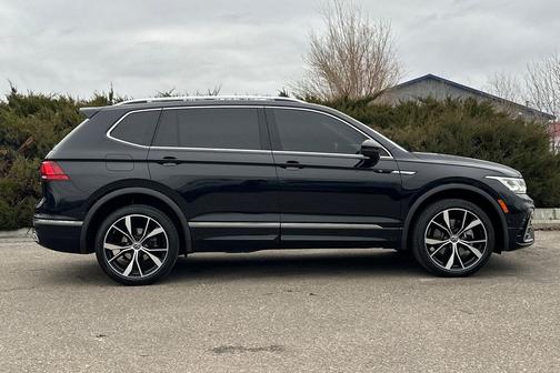 2022 Volkswagen Tiguan 2.0T SEL R-Line 4MOTION