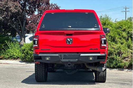 2020 RAM 2500 Big Horn Crew Cab 4X4 6'4' Box