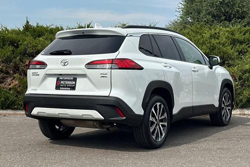 2023 Toyota Corolla Cross XLE