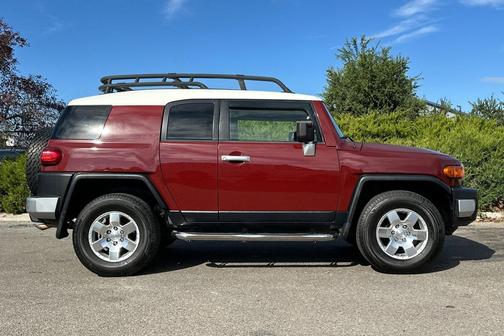 2008 Toyota FJ Cruiser Base