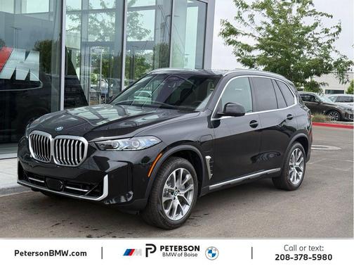 Black Sapphire Metallic 2026 BMW X5 PHEV xDrive50e