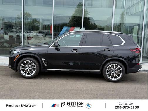 Black Sapphire Metallic 2026 BMW X5 PHEV xDrive50e