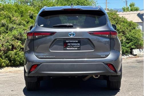 2024 Toyota Highlander Hybrid XLE