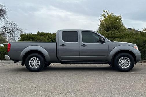 2021 Nissan Frontier SV